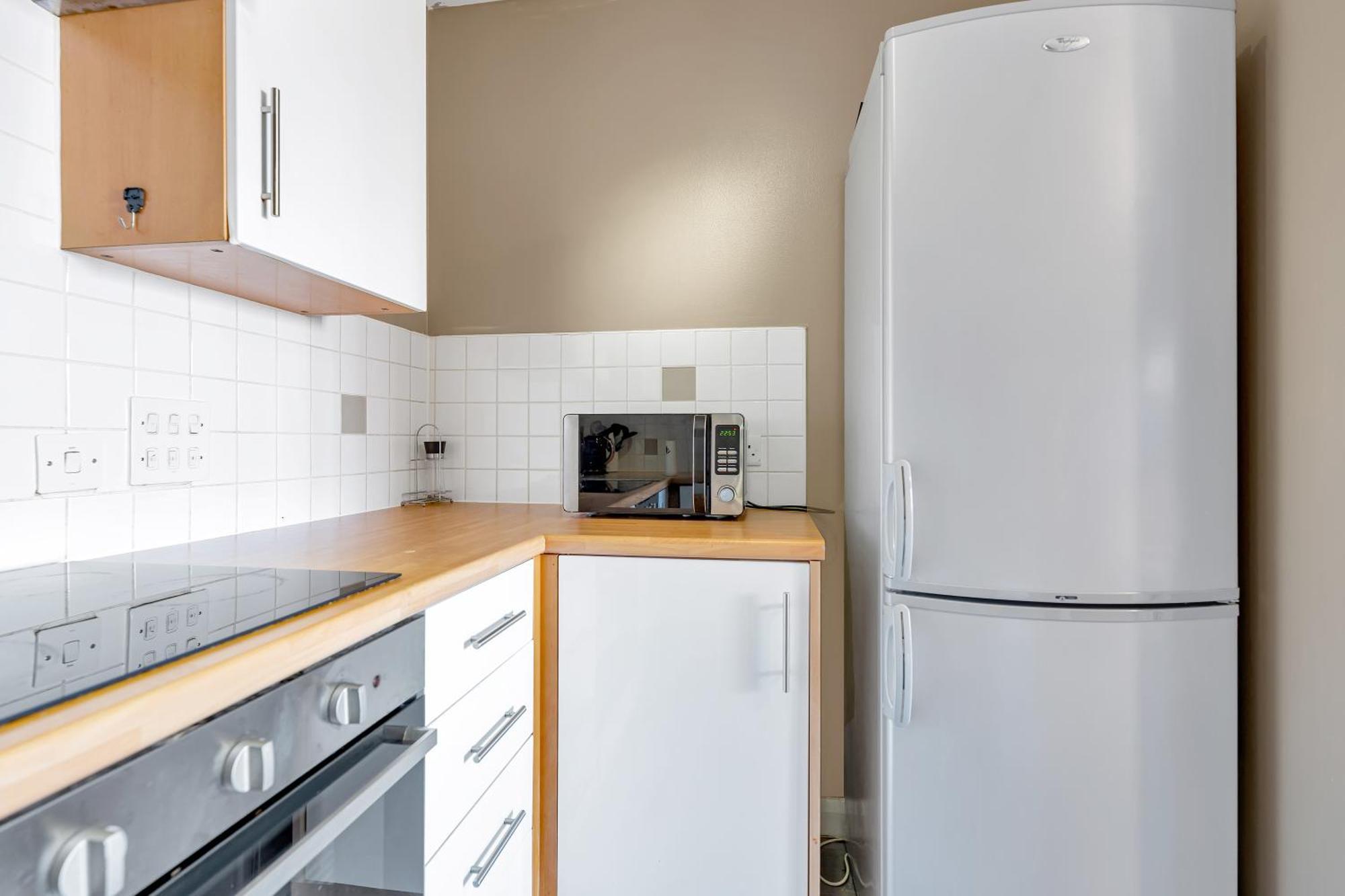 Cozy 2 Bedroom In Hever Hall Apartment Coventry