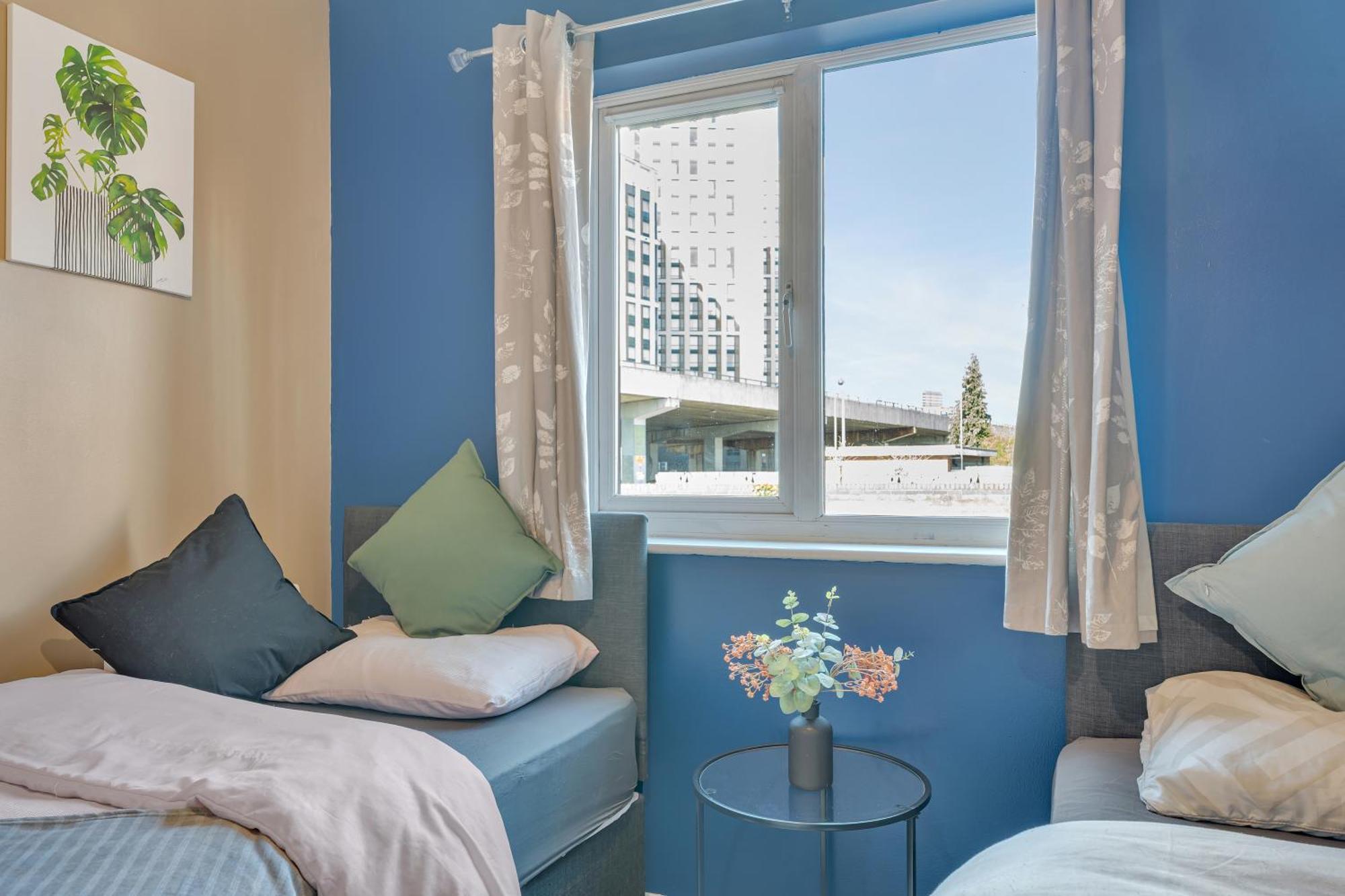 Cozy 2 Bedroom In Hever Hall